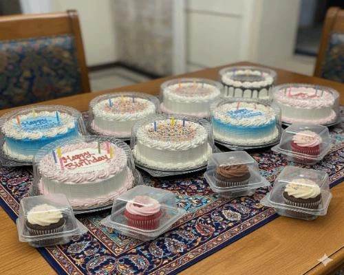 ظروف بسته بندی قنادی و شیرینی پزی | 🧁 ظروف یکبار مصرف شفاف کیک و کاپ کیک مربعی | مناسب بسته‌بندی حرفه‌ای شیرینی و کیک